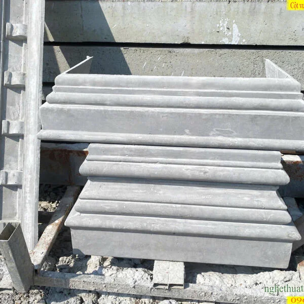 chan-cot-vuong-55-cm