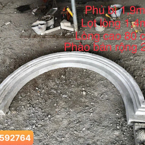 cua-so-be-tong-duc-san