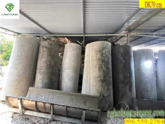 than-cot-be-tong-cot-soi-thuy-tinh