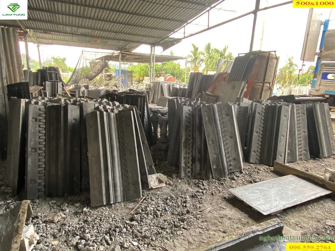 phao-chi-be-tong-duc-san-tai-xuong